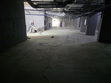 Обеспыливание поверхности промышленным пылесосом